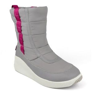LONDON FOG CHESLEE SNOW BOOTS